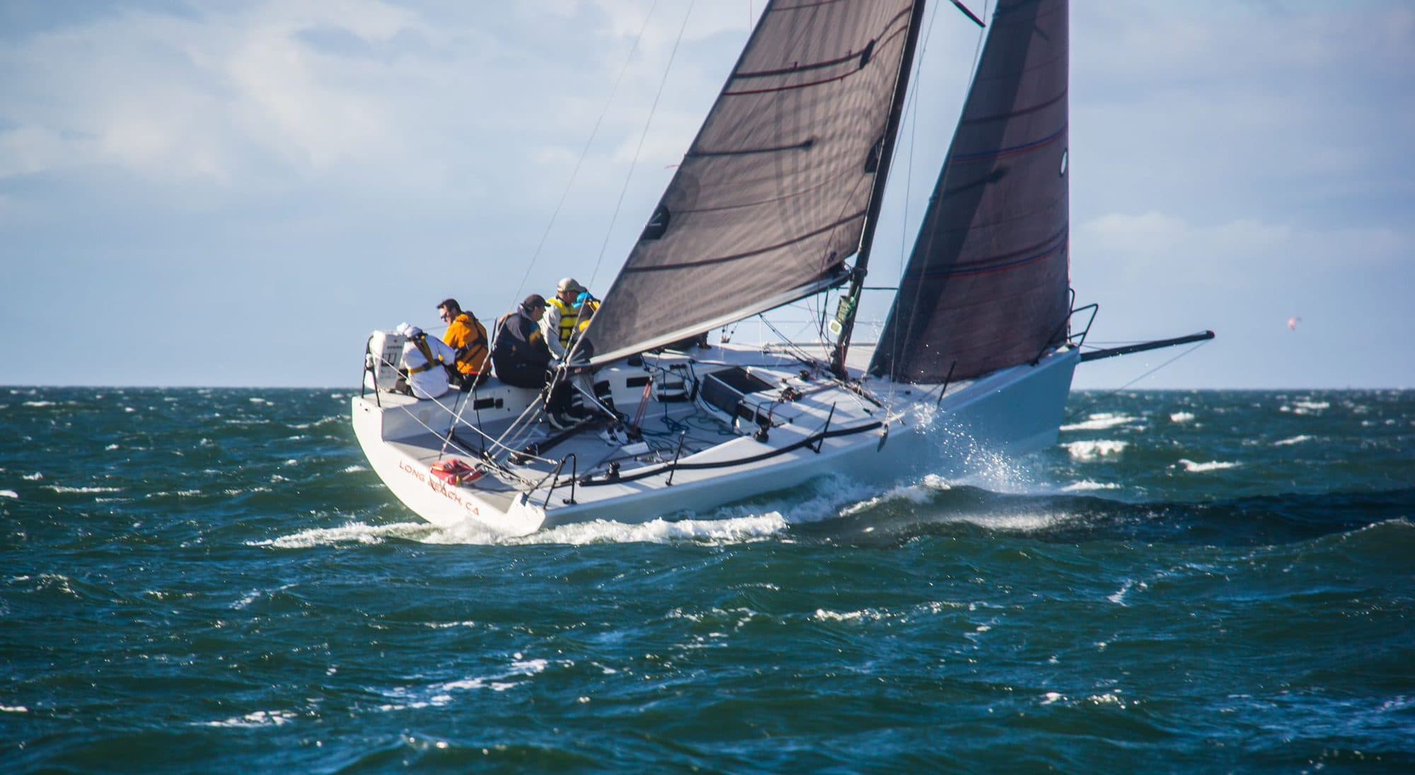 Offshore keelboat racing